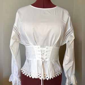 Guess white 100% cotton, cinch waist, edging on cuffs and hem. Good condition